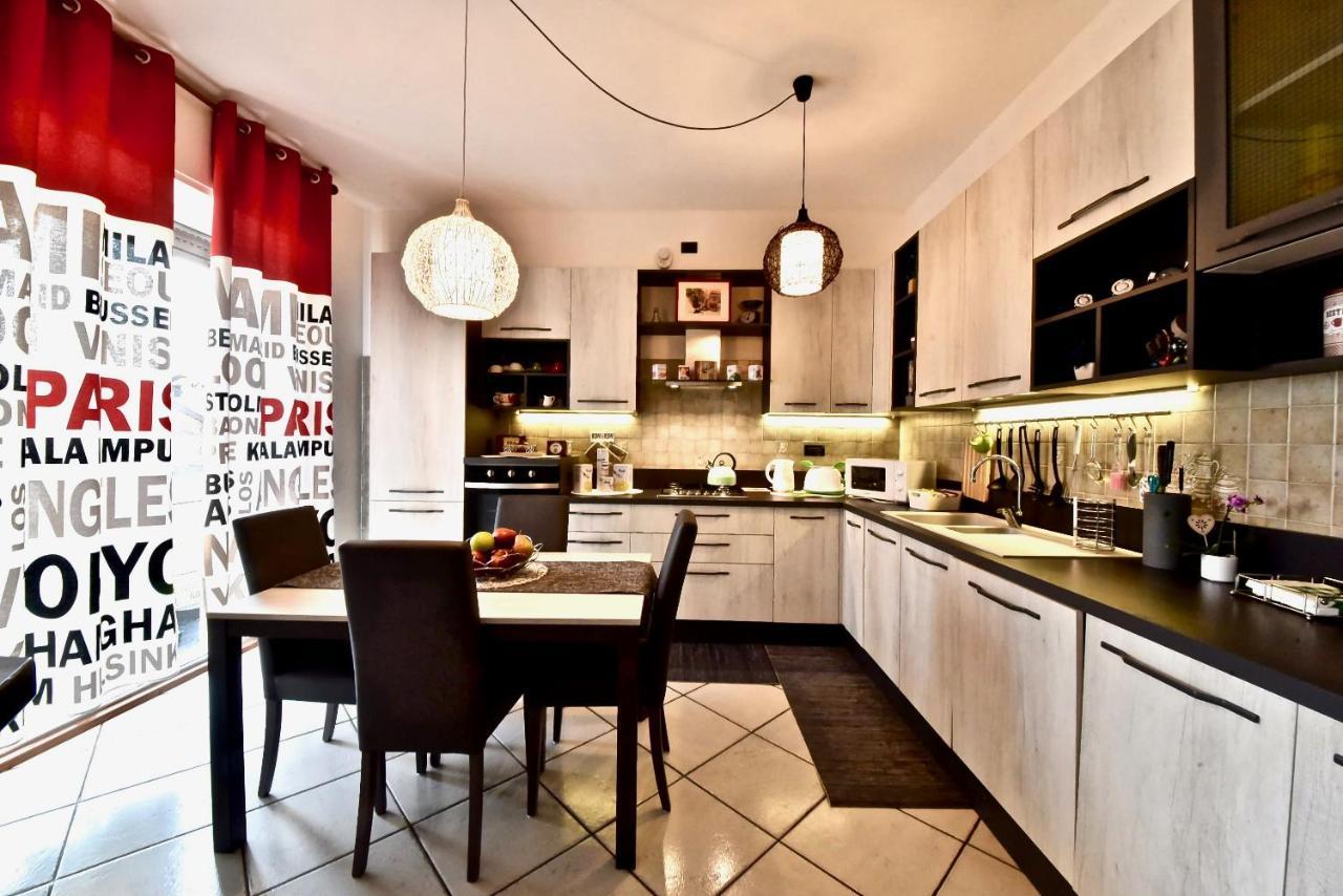 Modern Apartment Halfway Between Milan And Como Cogliate Exterior photo